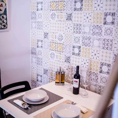 Apartament Caravel House 2 *